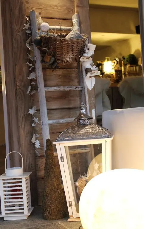 Ca Viro Bed & Breakfast Albosaggia 0*,